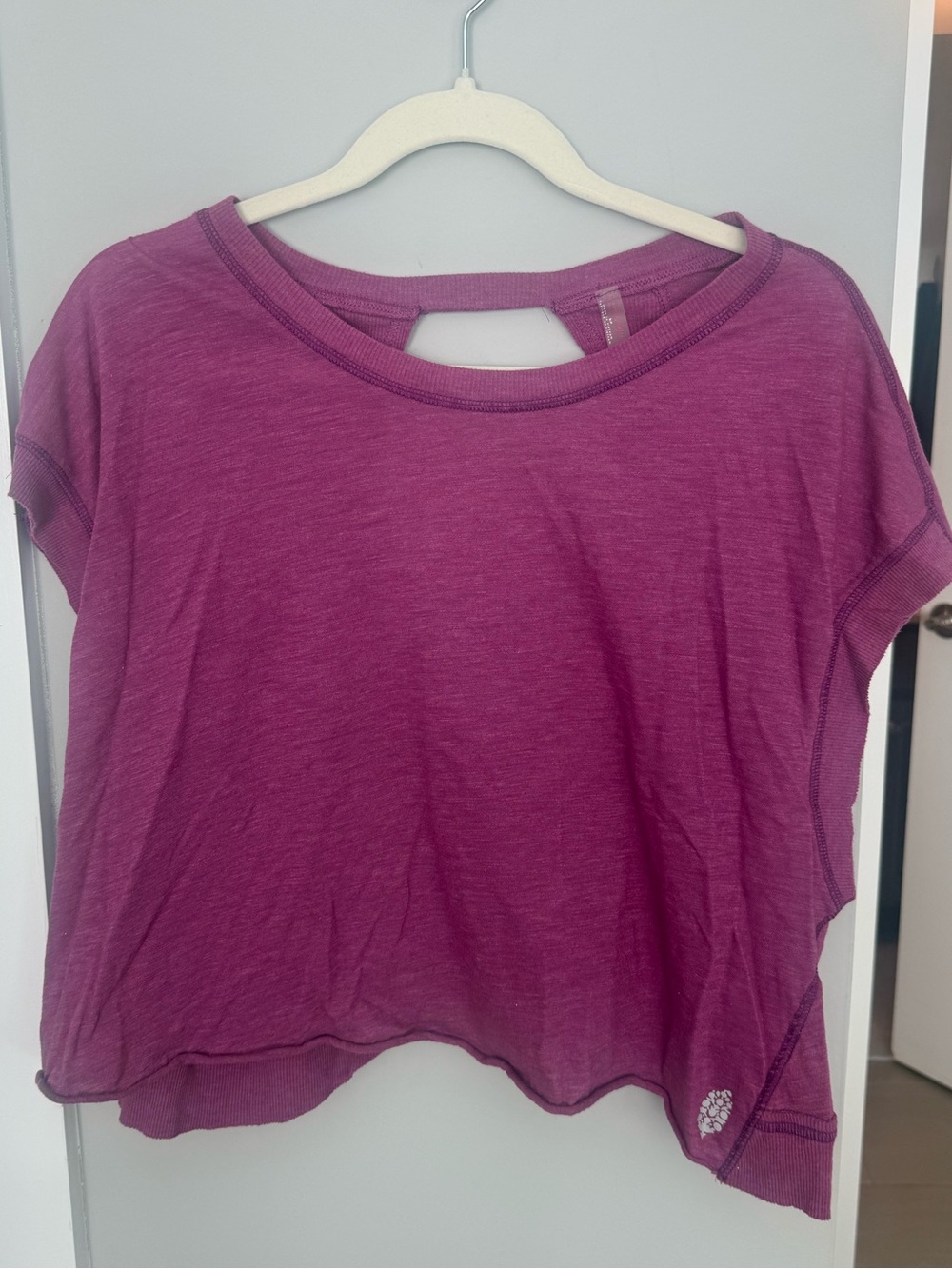 Women's free people movement Short Sleeve Scoop Neck Top in Plum